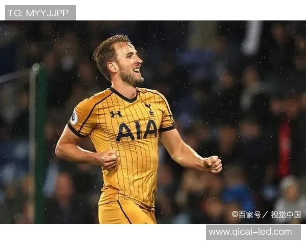 南方足球运动员的成长之路与职业生涯发展探讨