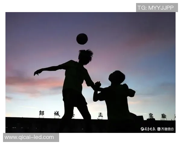 捕捉绿茵场上的激情瞬间足球摄影艺术的魅力与技巧探讨