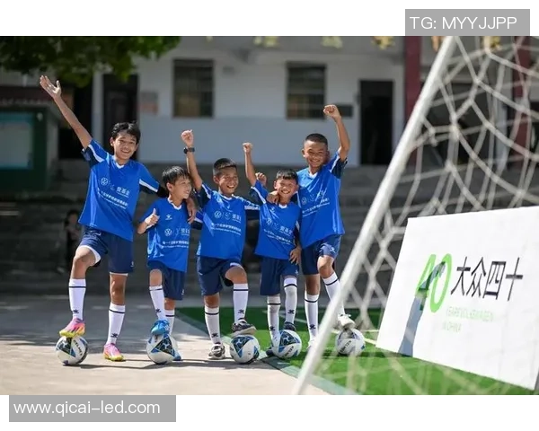 津津足球：探索青少年足球发展的新路径与未来愿景